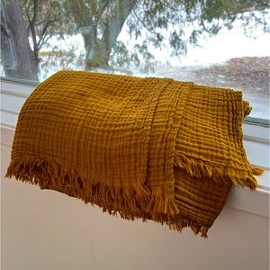 60” X  67” Cotton Muslin Throw with Crinkle Effect from LinenWay